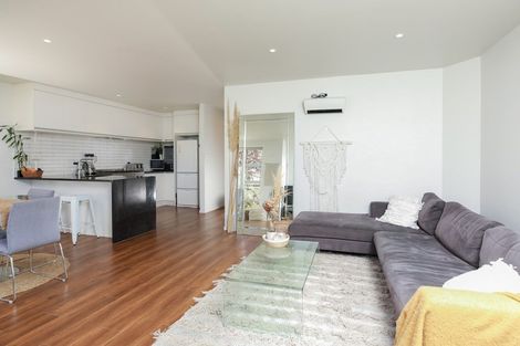 Photo of property in 39u2 Norton Road, Frankton, Hamilton, 3204