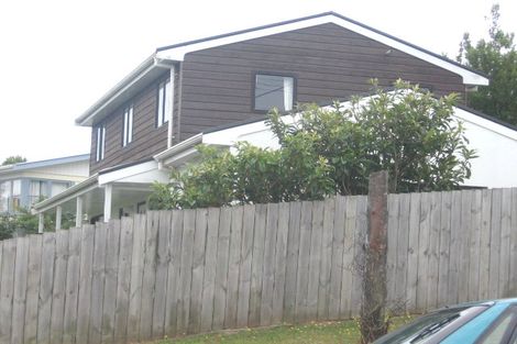 Photo of property in 1/37 Roberts Road, Glenfield, Auckland, 0629