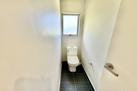 Photo of property in 25 Schnapper Rock Road, Greenhithe, Auckland, 0632