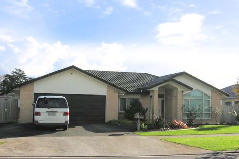 Photo of property in 14 Mellefont Close, East Tamaki Heights, Auckland, 2016
