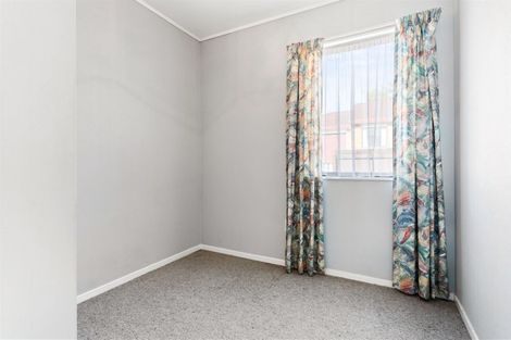 Photo of property in 47 Glenview Road, Glen Eden, Auckland, 0602