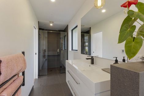 Photo of property in 5 Polperro Court, Jacks Point, Queenstown, 9371