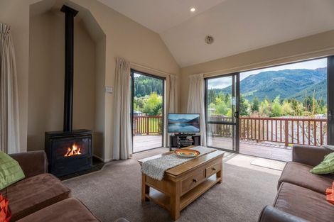 Photo of property in 10 Forest View Close, Hanmer Springs, 7334