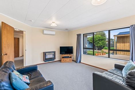 Photo of property in 72 Kapanui Road, Waikanae, 5036