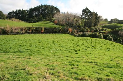 Photo of property in 562 Frankley Road, Hurworth, New Plymouth, 4371