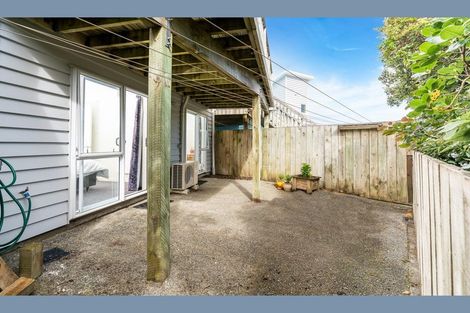 Photo of property in 5/143 Cockayne Road, Khandallah, Wellington, 6035