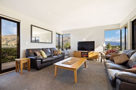 Photo of property in 74 Kings Drive, Wanaka, 9305