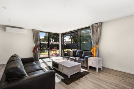 Photo of property in 47 Great South Road, Papakura, 2110