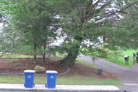 Photo of property in 2/15b Nandana Drive, Glen Eden, Auckland, 0602