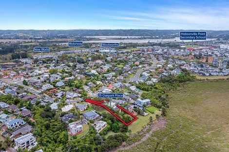 Photo of property in 25 Oakpark Place, West Harbour, Auckland, 0618