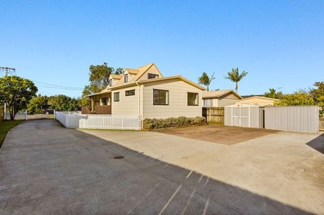 Photo of property in 6 Te Moau Avenue, Parakai, 0830