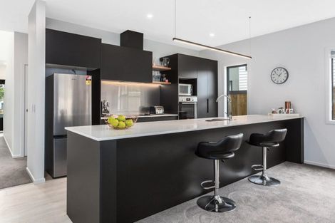Photo of property in 3d Breakwater Way, Whitby, Porirua, 5024
