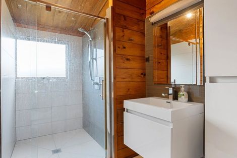 Photo of property in 56 Makora Road, Massey, Auckland, 0614