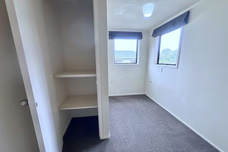 Photo of property in 2/123 Lynn Road, Bayview, Auckland, 0629
