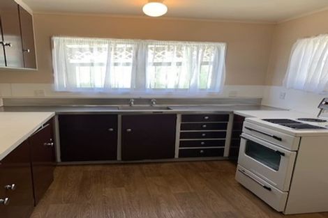 Photo of property in 20 Kaitawa Crescent, Paraparaumu, 5032