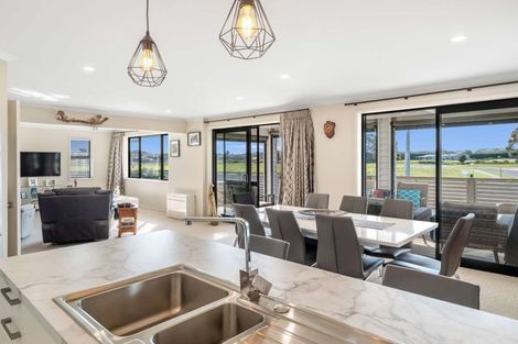 Photo of property in 1 Morrell Street, Tawhero, Whanganui, 4501