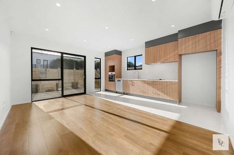 Photo of property in 39 Tributary Parade, Karaka, 2113