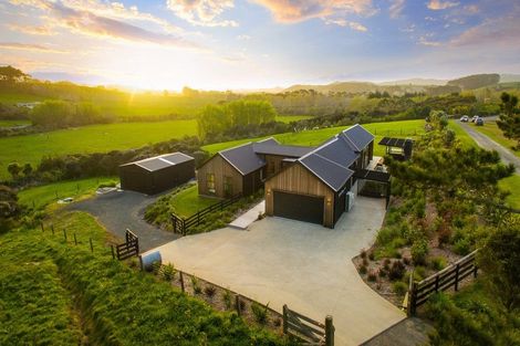 Photo of property in 56 Hull Road, Waitoki, Kaukapakapa, 0871