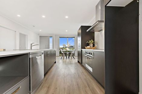Photo of property in 32 George Square West, Wigram, Christchurch, 8025