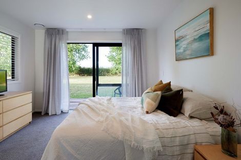 Photo of property in 337 Ararimu Valley Road, Helensville, Waimauku, 0882