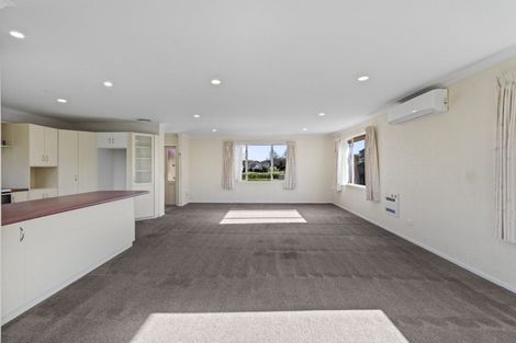 Photo of property in 28 Oaklands Drive, Cambridge, 3434