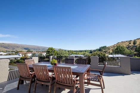 Photo of property in 5 Teviot Street, Roxburgh, 9500