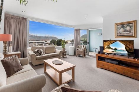 Photo of property in 310/332 Maunganui Road, Mount Maunganui, 3116