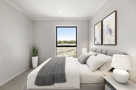Photo of property in 8/7 Parapara Place, Albany, 0632