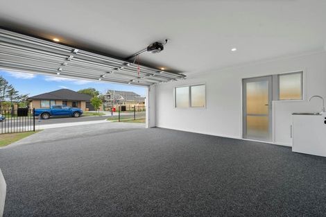 Photo of property in 9 Paihere Street, Huapai, 0810