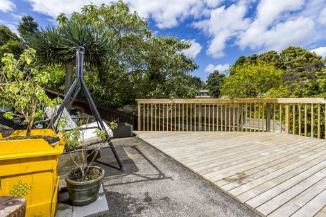 Photo of property in 9l View Road, Glenfield, Auckland, 0627