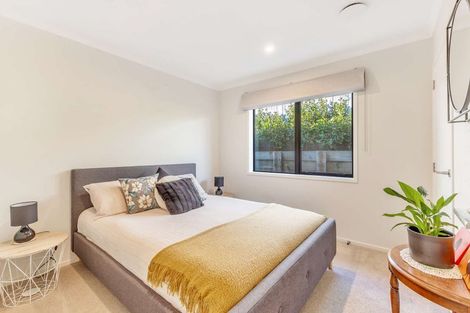 Photo of property in 12 Rehua Place, Waiwhakaiho, New Plymouth, 4312