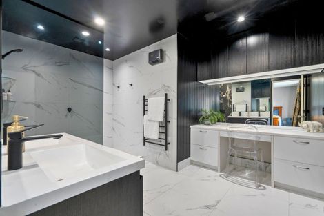 Photo of property in 20 Baltic Place, Northwood, Christchurch, 8051