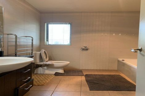 Photo of property in 3 Stroud Place, Henderson, Auckland, 0612