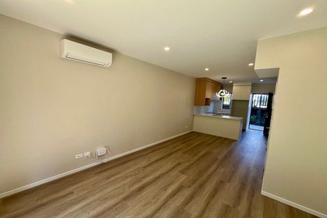 Photo of property in 25 Don Oliver Lane, Glen Eden, 0602
