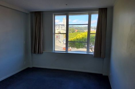 Photo of property in Grandstand Apartments, 37/80u Kent Terrace, Mount Victoria, Wellington, 6011