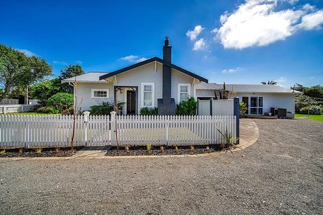Photo of property in 74 Puriri Street, Hawera, 4610
