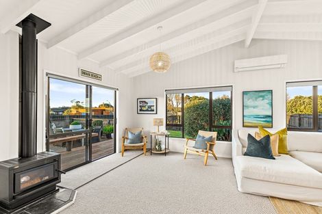 Photo of property in 2 The Southern Isle, Omaha, 0986