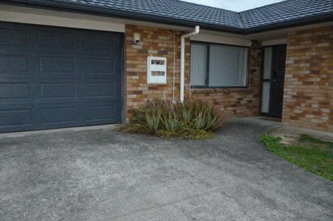 Photo of property in 61 De Havilland Drive, Goodwood Heights, Auckland, 2105