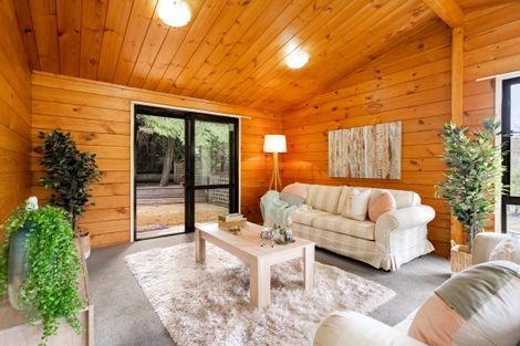 Photo of property in 27 Wirihana Road, Titirangi, Auckland, 0604