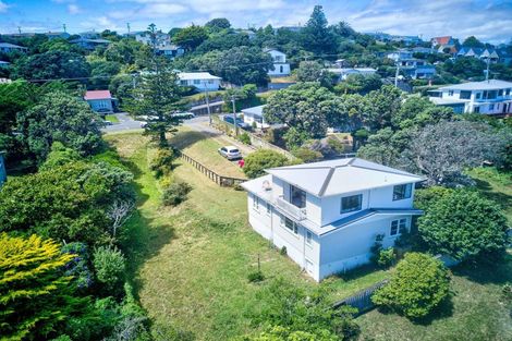 Photo of property in 27 Thornley Street, Titahi Bay, Porirua, 5022