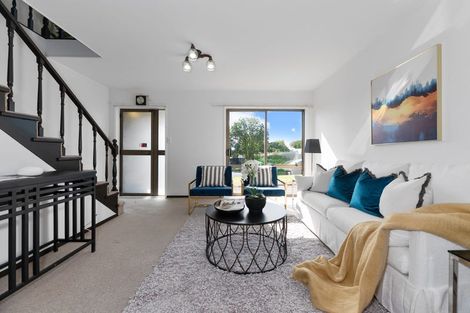 Photo of property in 1a Malloy Place, Eastern Beach, Auckland, 2012
