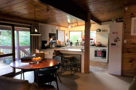 Photo of property in 18 Kawaka Street, Titirangi, Auckland, 0604