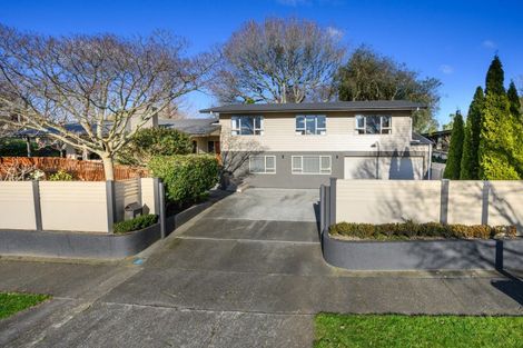 Photo of property in 14 Churchill Avenue, Hokowhitu, Palmerston North, 4410