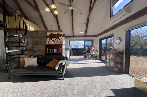 Photo of property in 15 Helena Street, Lumsden, 9730