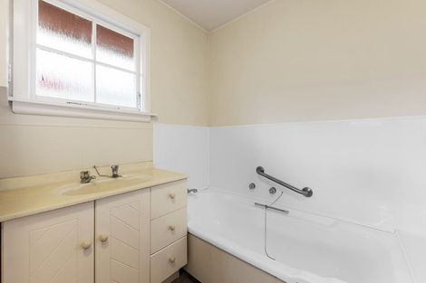 Photo of property in 1/170 Waimairi Road, Ilam, Christchurch, 8041