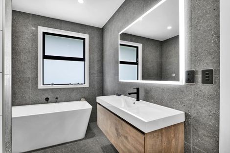 Photo of property in 5/118 Brecon Road, Stratford, 4332