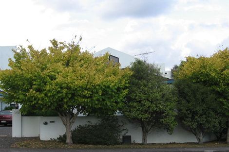 Photo of property in 38 Luckens Road, West Harbour, Auckland, 0618