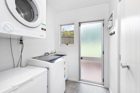 Photo of property in 150 Seabrook Avenue, New Lynn, Auckland, 0600