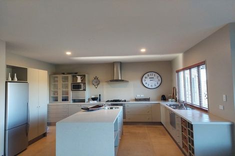 Photo of property in 253 Ngahere Park Road, Turitea, Palmerston North, 4472