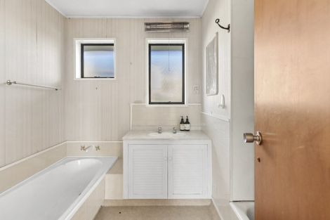 Photo of property in 37 Hunter Crescent, Wanaka, 9305